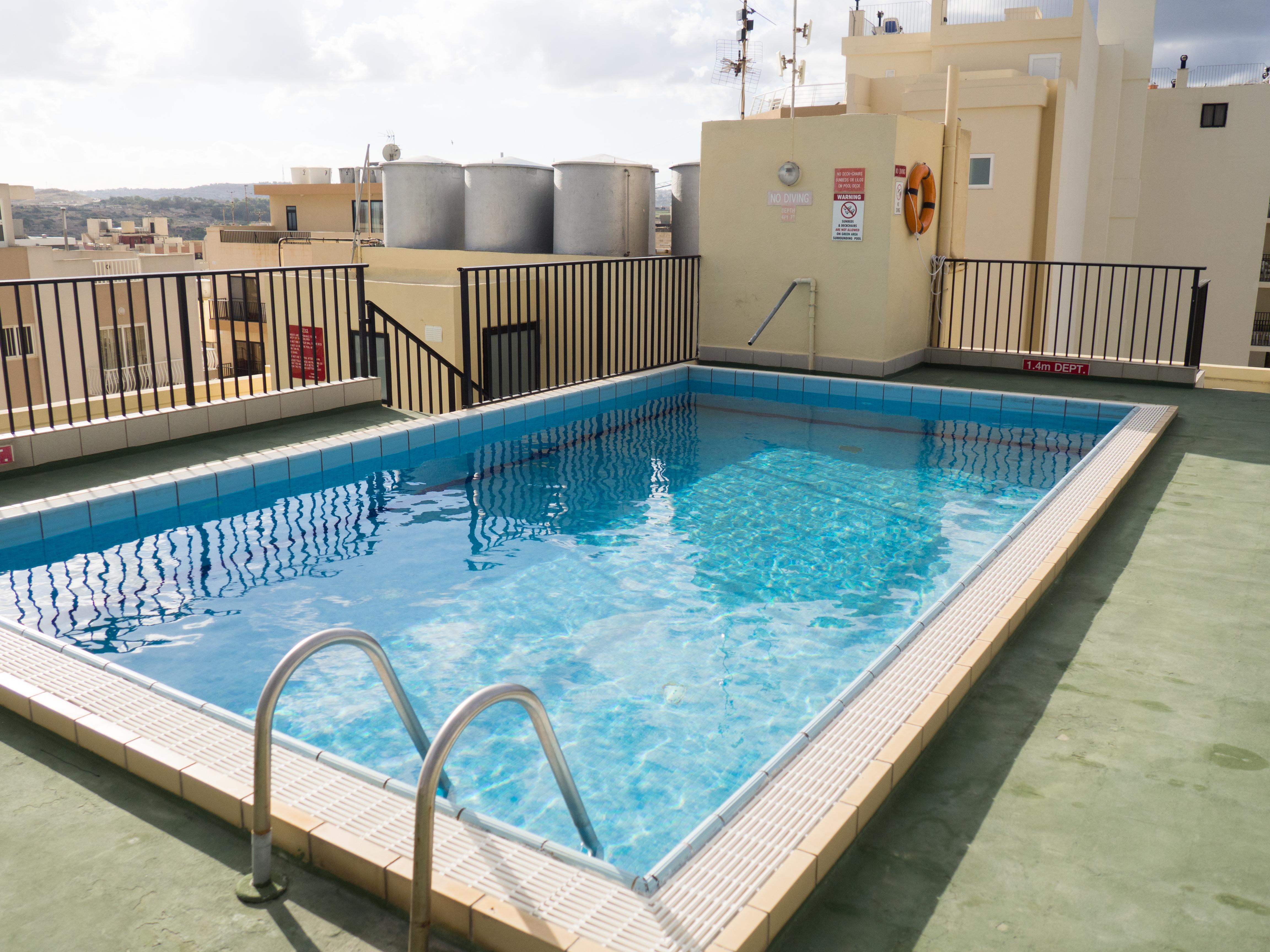 Huli Hotel & Apartments Qawra Bagian luar foto